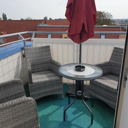 Dachgeschoss Apartment Mit Ausblick Halle  Luaran gambar