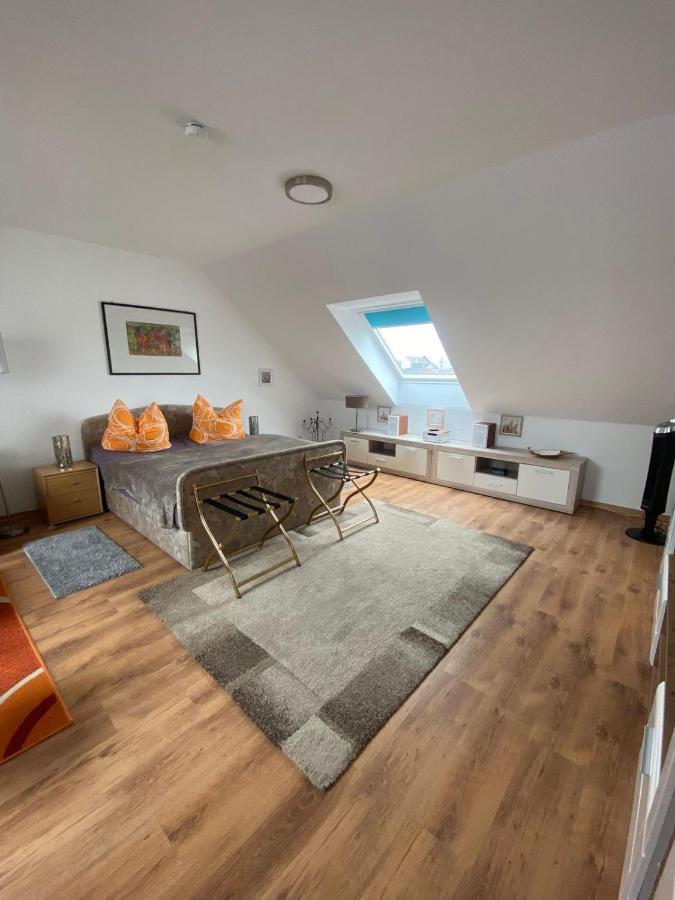 Dachgeschoss Apartment Mit Ausblick Halle  Luaran gambar